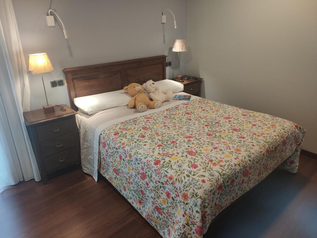 Apartamentos San Roman Retorta Luaran gambar